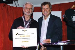 Goldener Stecker
